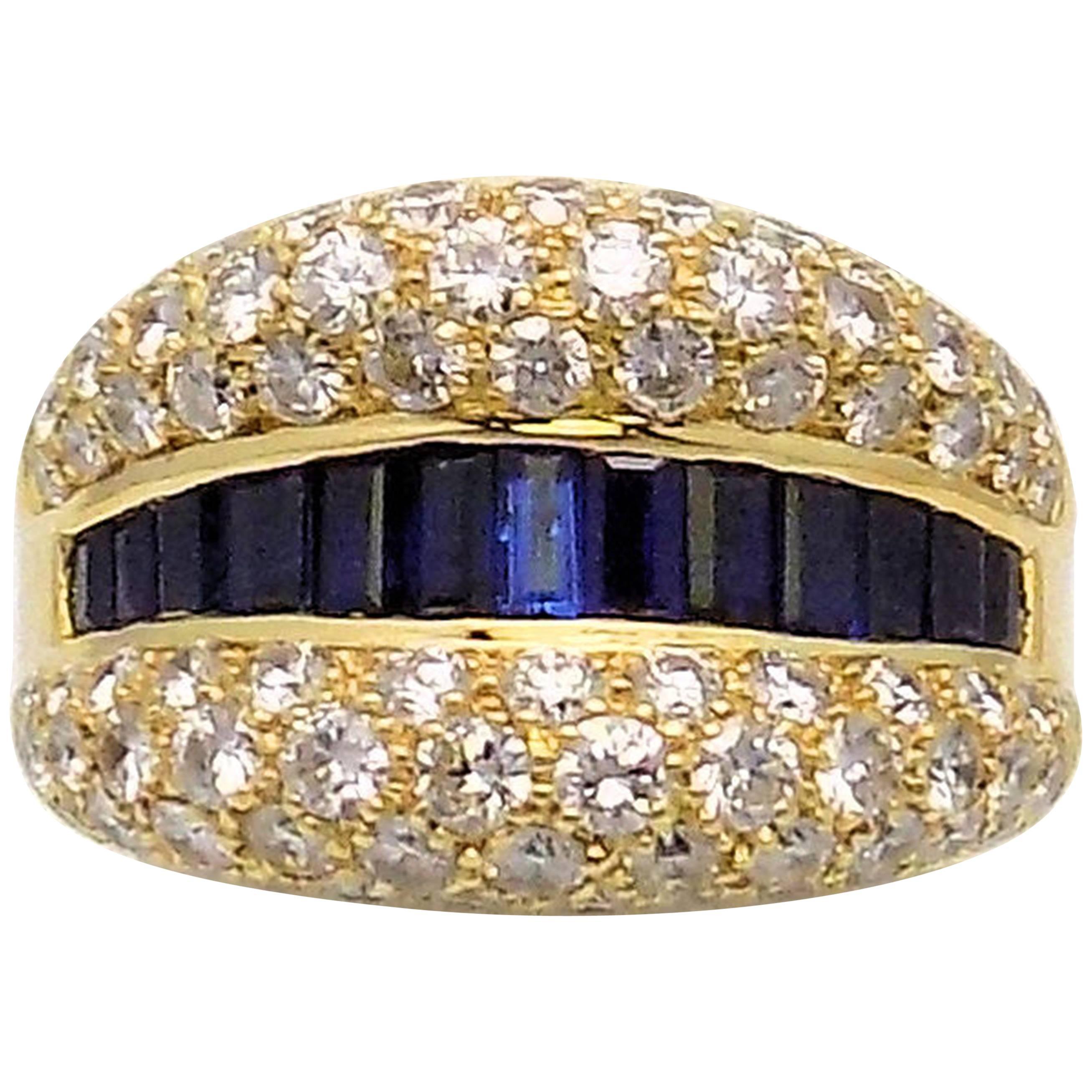 Diamond and Sapphire 18 Karat Yellow Gold Ring For Sale
