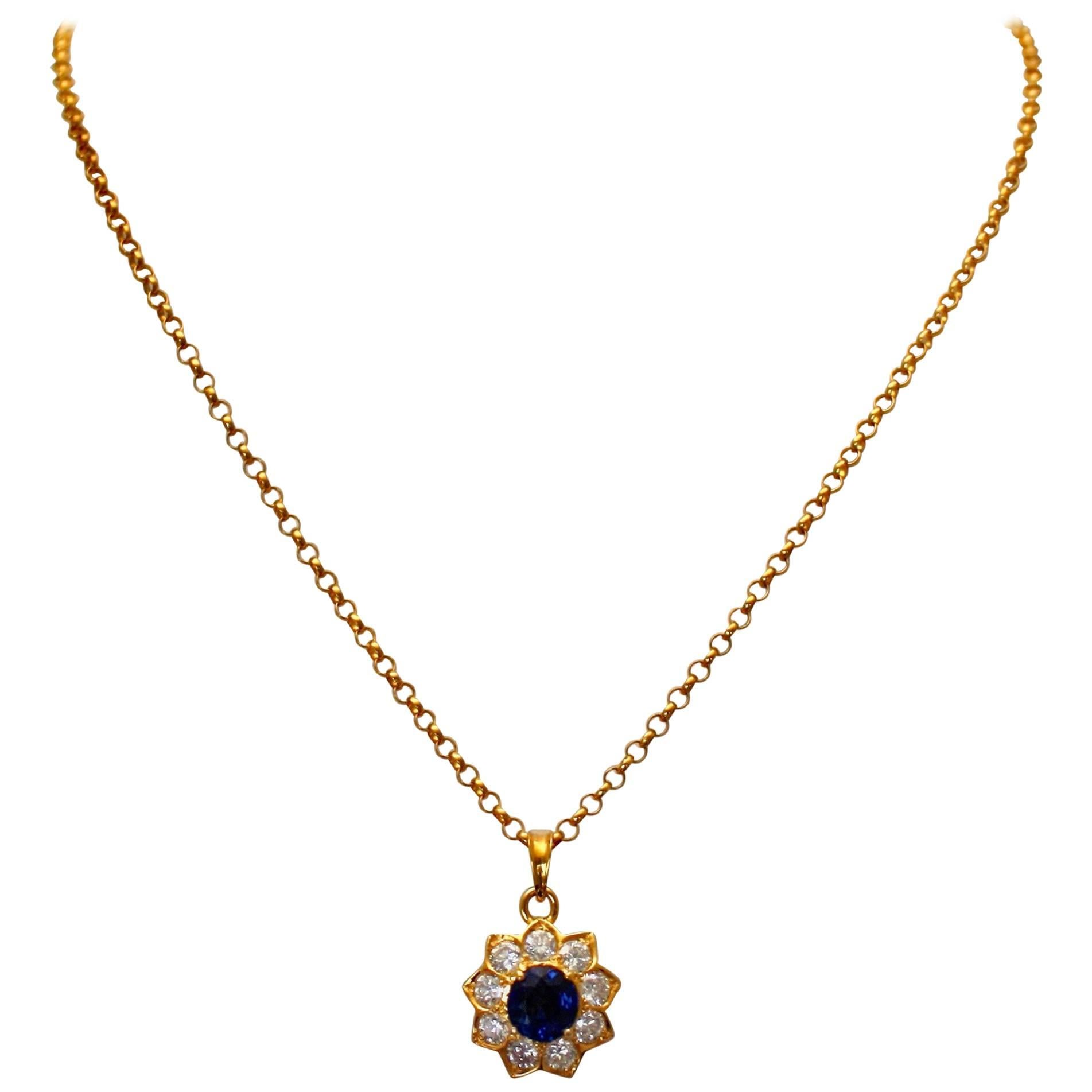 Ladies 18 Karat Gold Diamond Sapphire Pendant 2.50 Carat