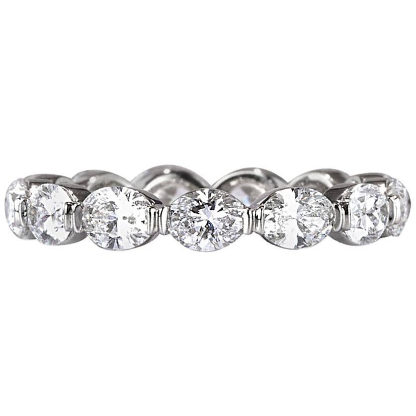 Mark Broumand 2.60 Carat Oval Cut Diamond Eternity Band in Platinum For Sale