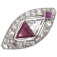 Art Deco Diamond Ruby 18 Karat White Gold Ring