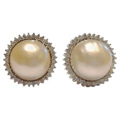 Classic Mabe Pearl and Diamonds 18 Karat White Gold