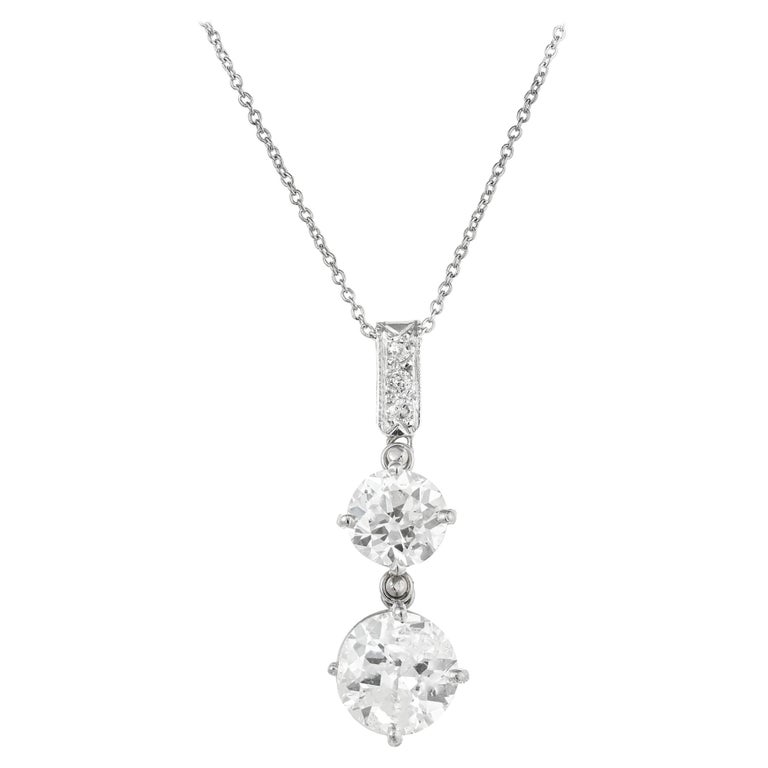 2.58 Carat Diamond Platinum Pendant Drop Necklace For Sale at 1stDibs