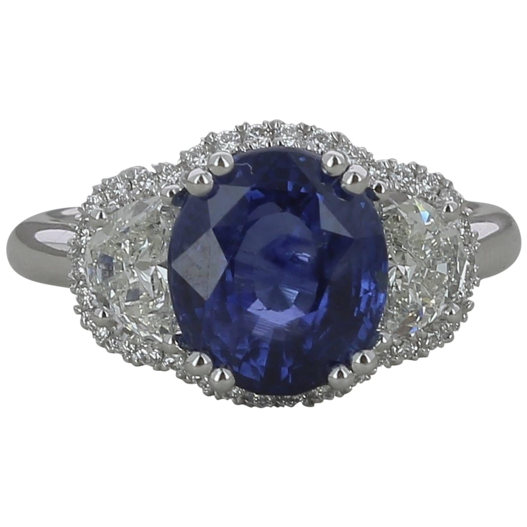 4.55 Carat Ceylon Royal Blue Sapphire Cocktail Ring Half-Moon Diamond 18K Gold For Sale