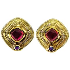 Seidengang Estate 18 Karat Gold Garnet Cabochon Iolite Drop Earrings