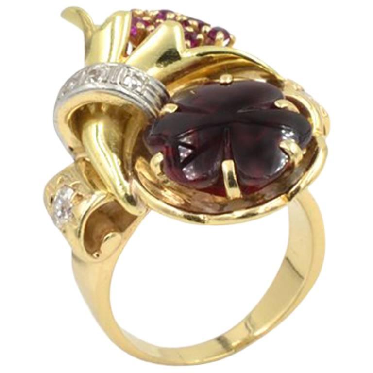 Retro Carved Garnet, Diamond and Ruby 14 Karat Gold Ring For Sale