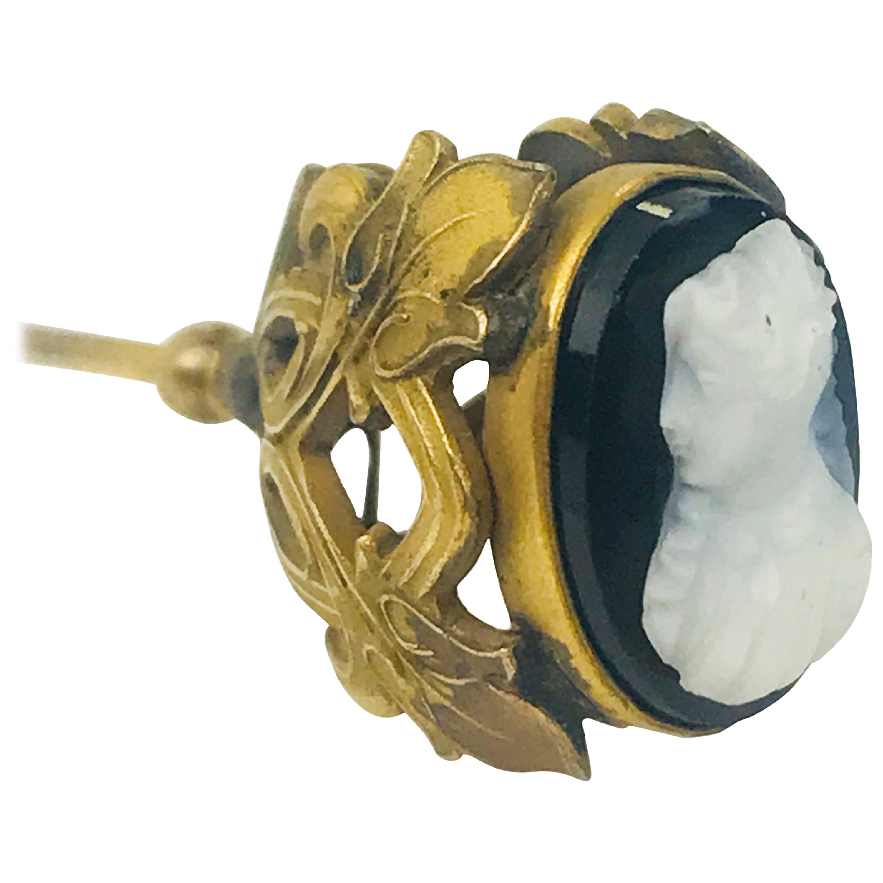 Black Cameo Hat Pin, Victorian circa 1850 Floral Design For Sale