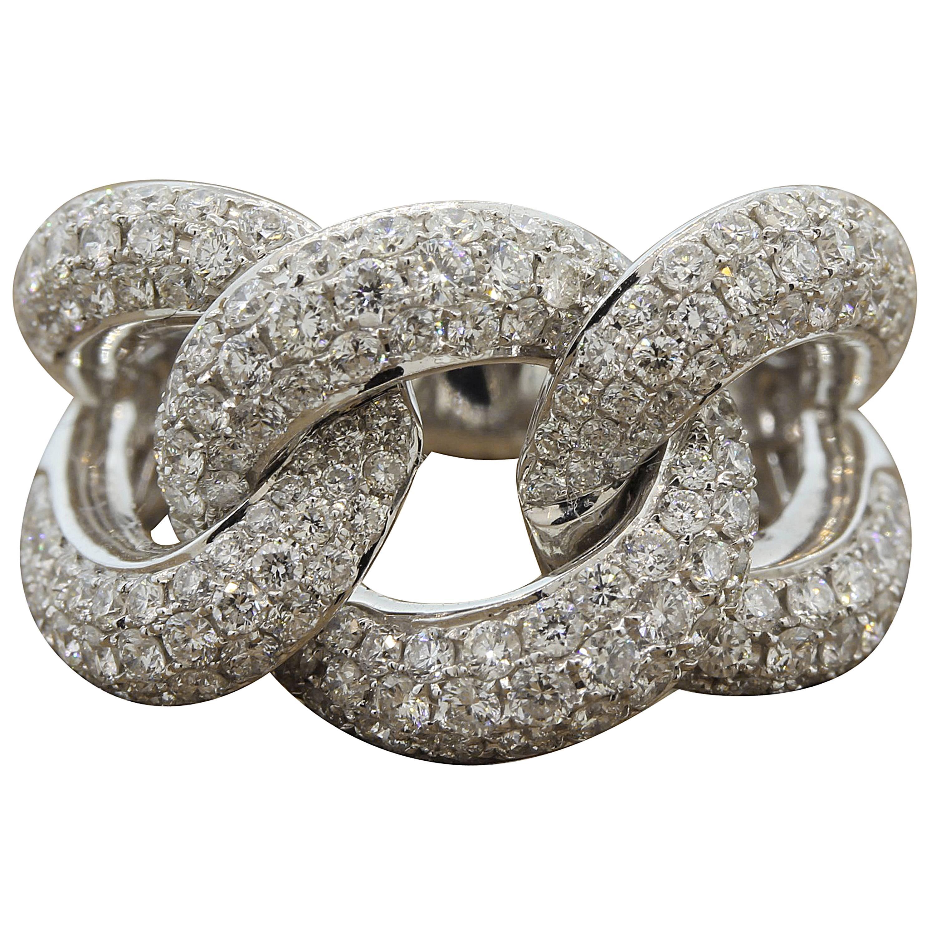 Modern Diamond Gold Crossover Ring In New Condition For Sale In Beverly Hills, CA