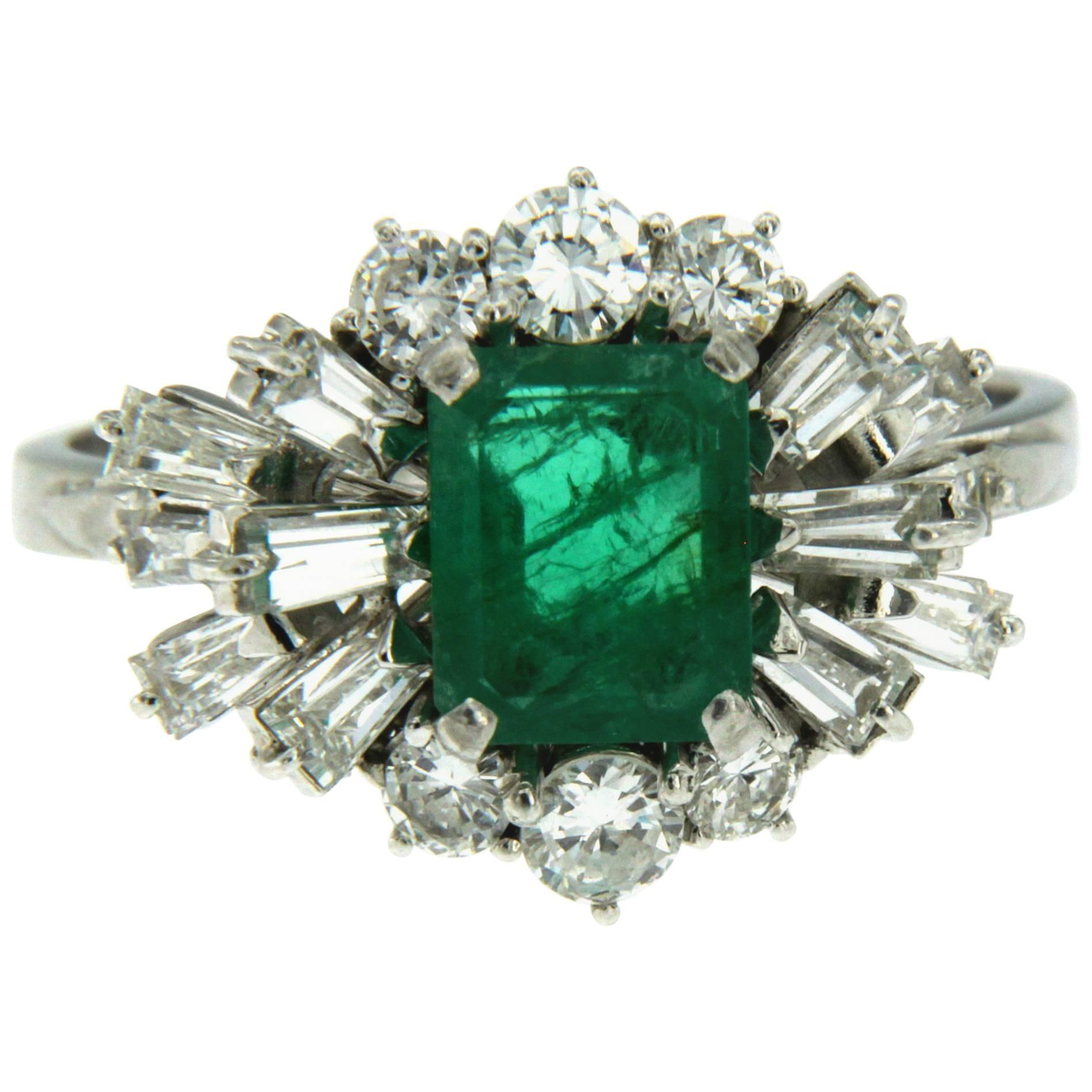 Vintage 1.80 Carat Colombian Emerald Diamond Gold Ring