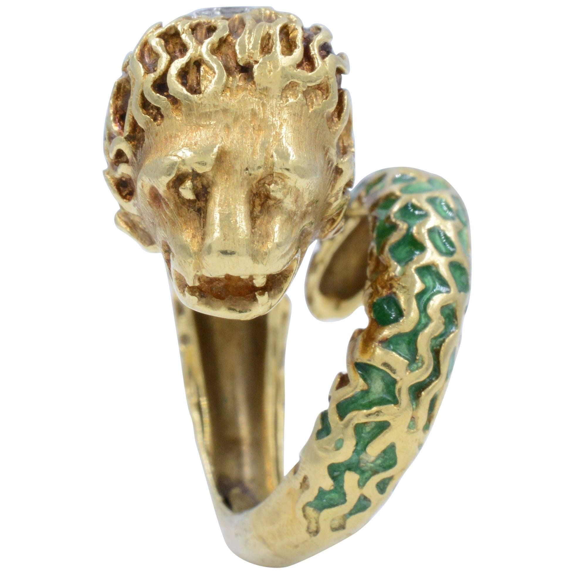 Vintage Lion Diamond Enamel Ring in Yellow Gold and Green Enamel