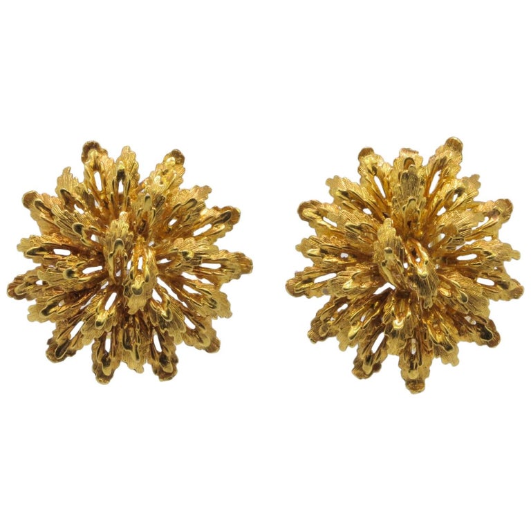 Vintage ClipOn Gold Earrings at 1stdibs