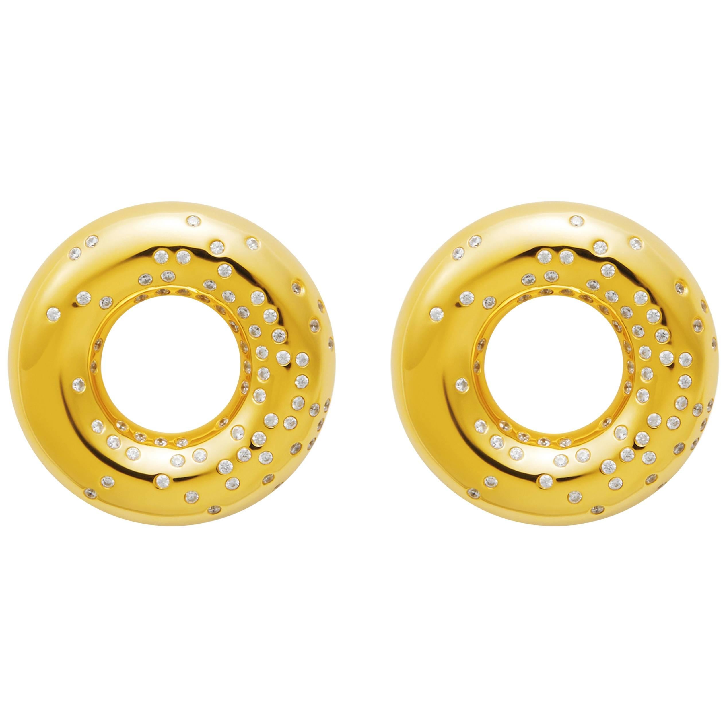 18 Carat yellow Gold Wild Diamond Earring For Sale