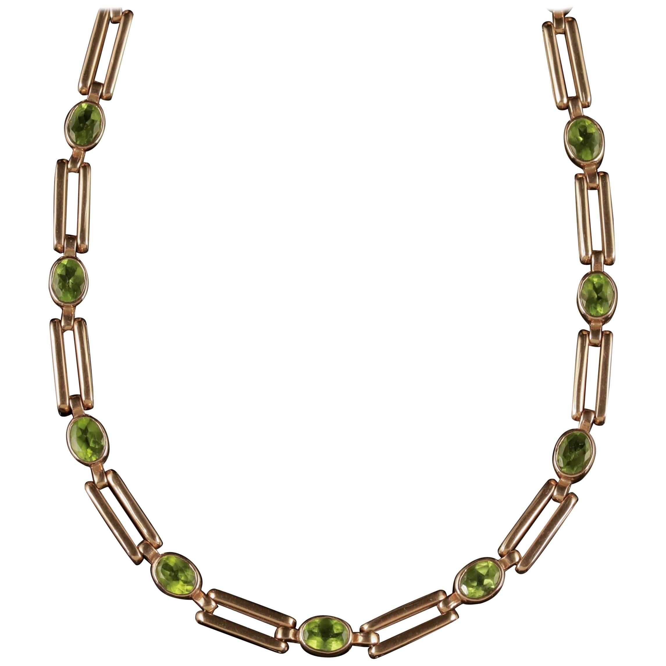 Antique Victorian Peridot Necklace 9 Carat Rose Gold, circa 1890