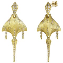 Venyx 18 Karat Gold Diamond Tiger Ray Earrings