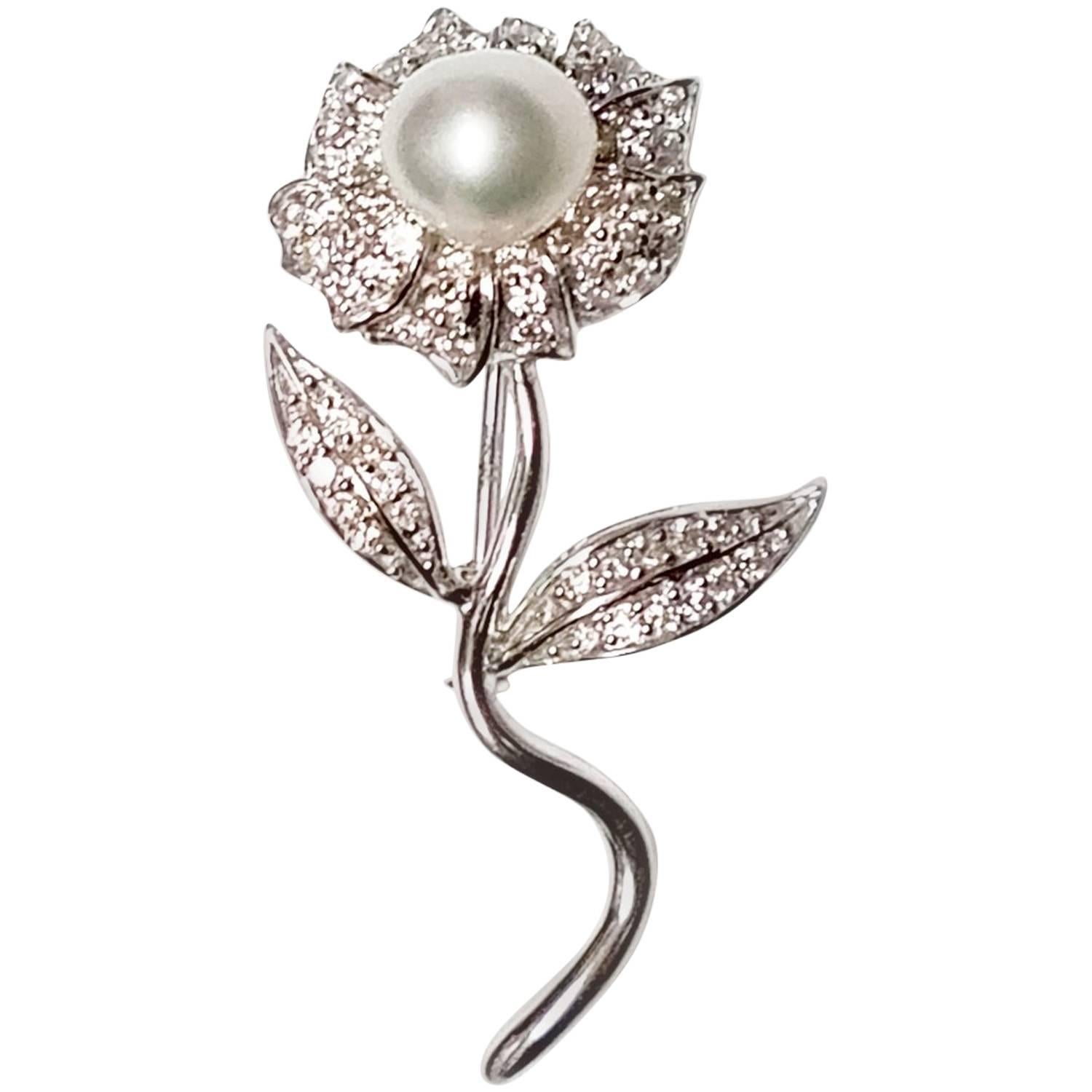 Pearl Flower Brooch For Sale