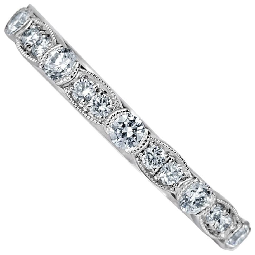 Mark Broumand Alianza de boda con diamante redondo talla brillante de 0.45 quilates en platino