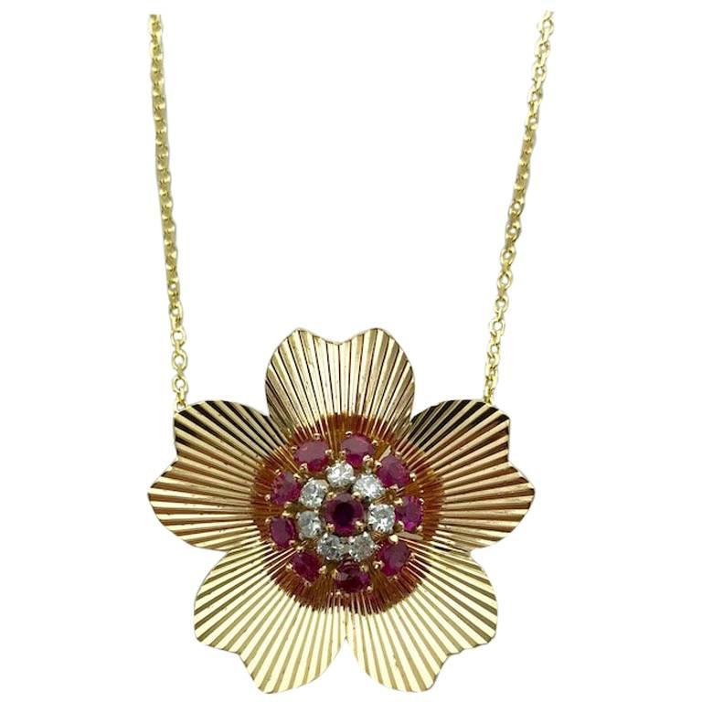 1940s Retro Ruby Diamond Yellow Gold Pendant Necklace