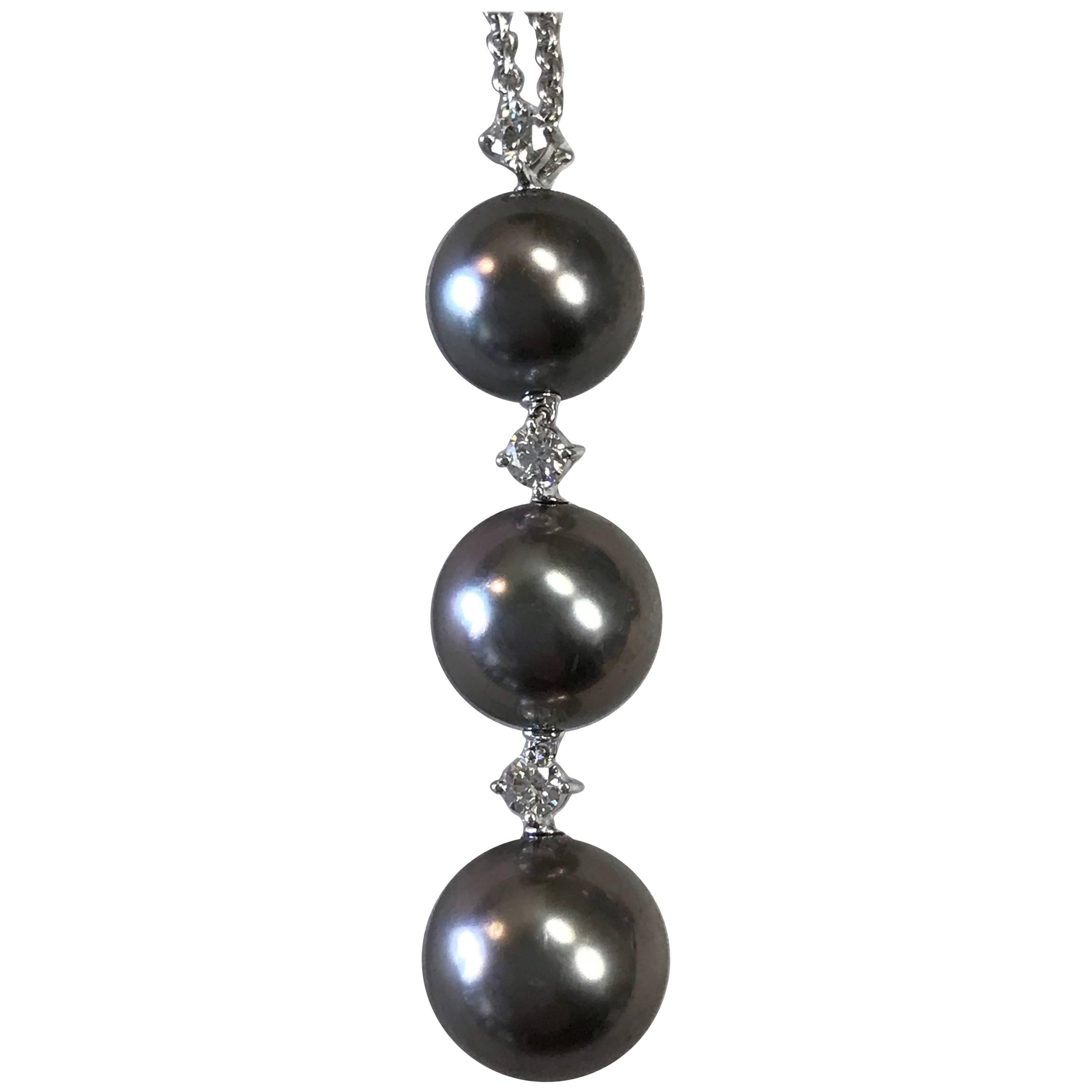 Mikimoto Japanese Akoya Cultured Black Pearl and Diamond Pendant/Necklace