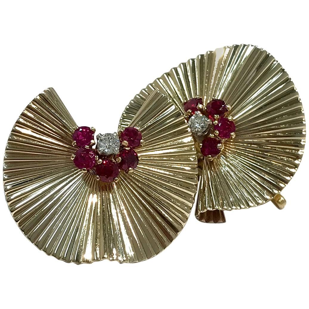 Retro/Vintage Gold Fluted Fan Diamond and Ruby Earrings