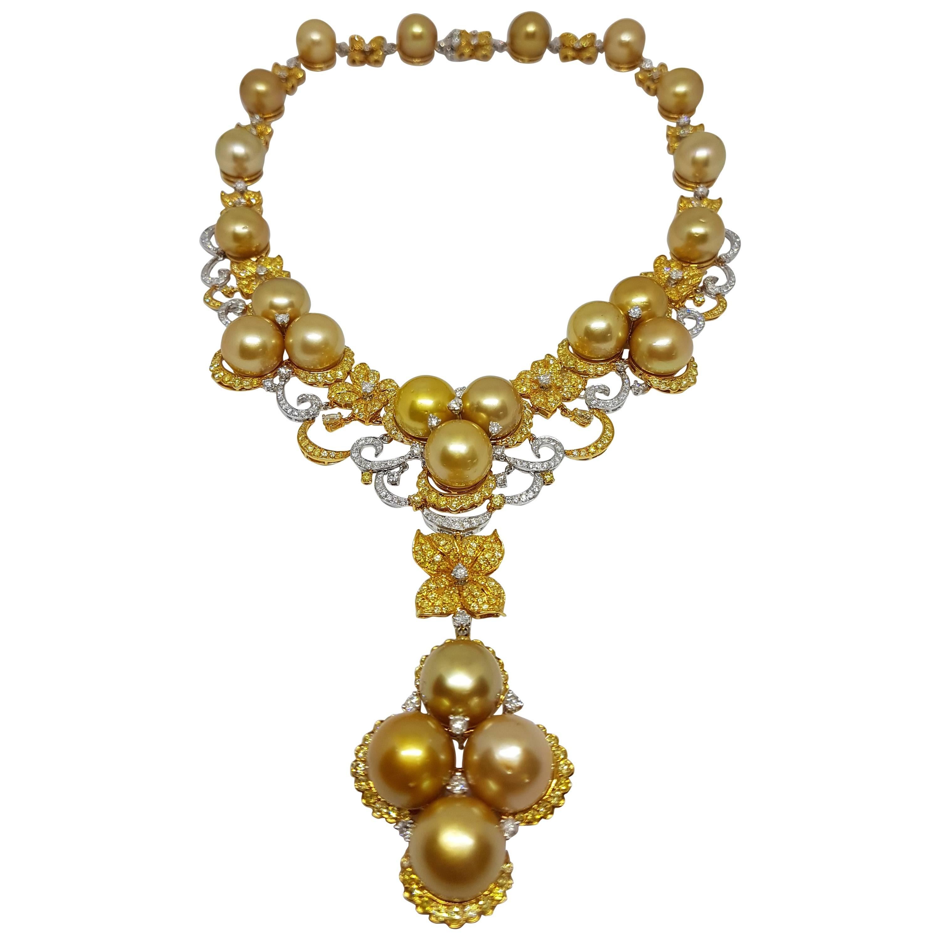 Golden South Sea Pearl Necklace with Diamonds and 18kt Gold 64.26 grams For Sale