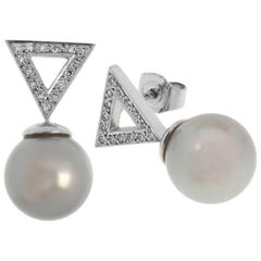 18 Carat White Gold Tahitian Pearl and Diamond Drop Earrings