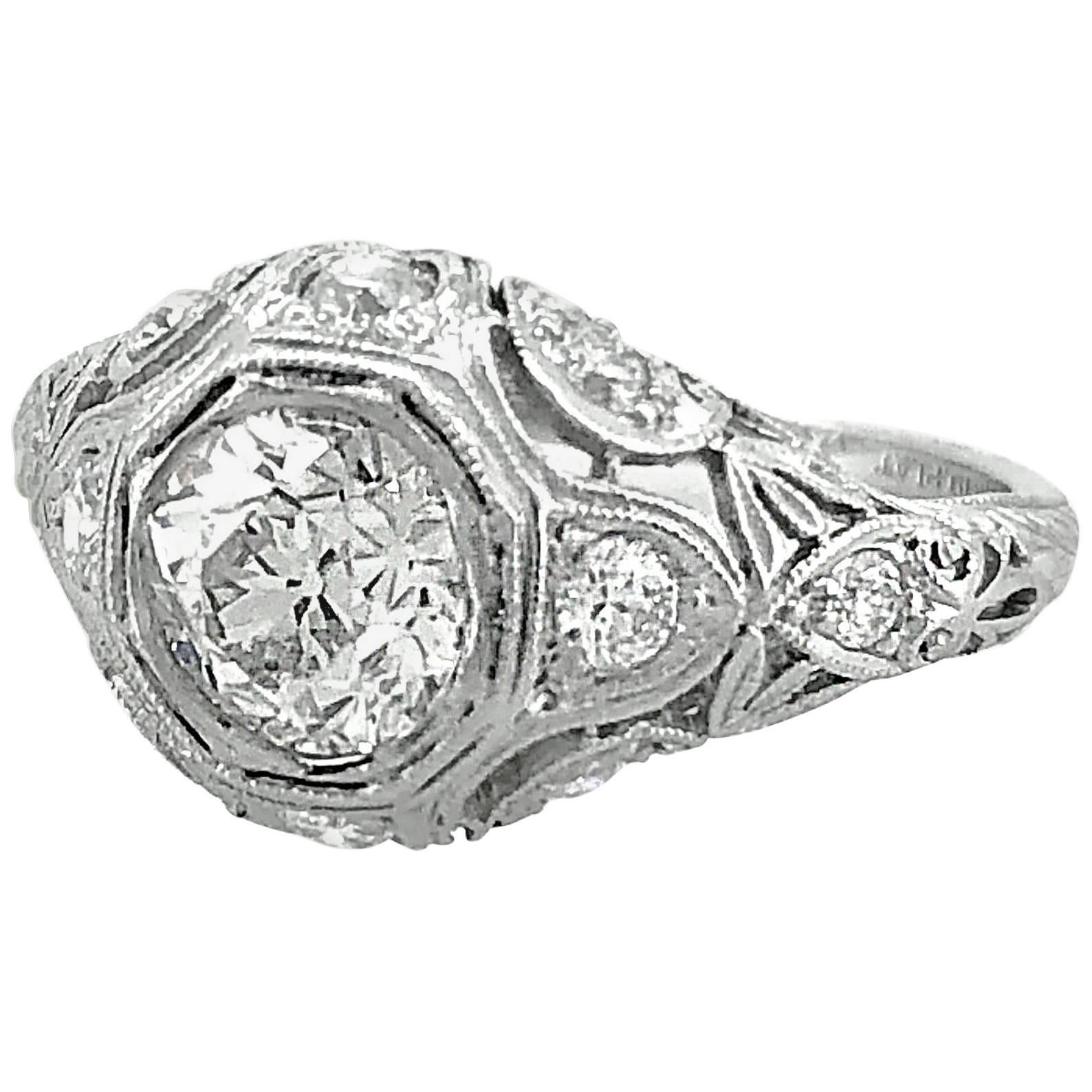 .95 Carat Diamond Antique Engagement Fashion Ring Platinum For Sale