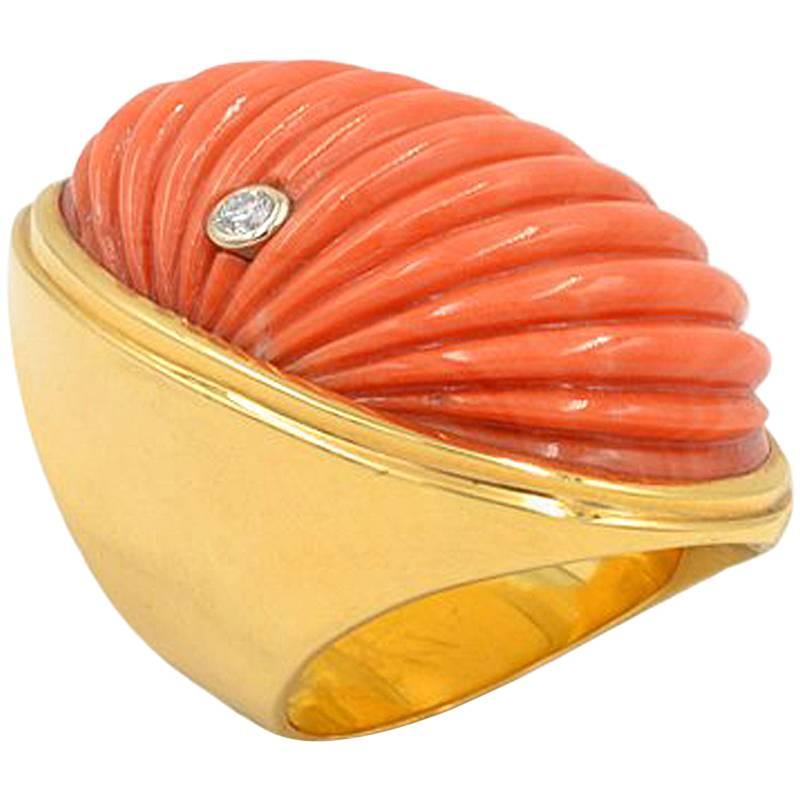 Vintage Large Coral and Diamond 18 Karat Gold Ring, circa 1960 For Sale