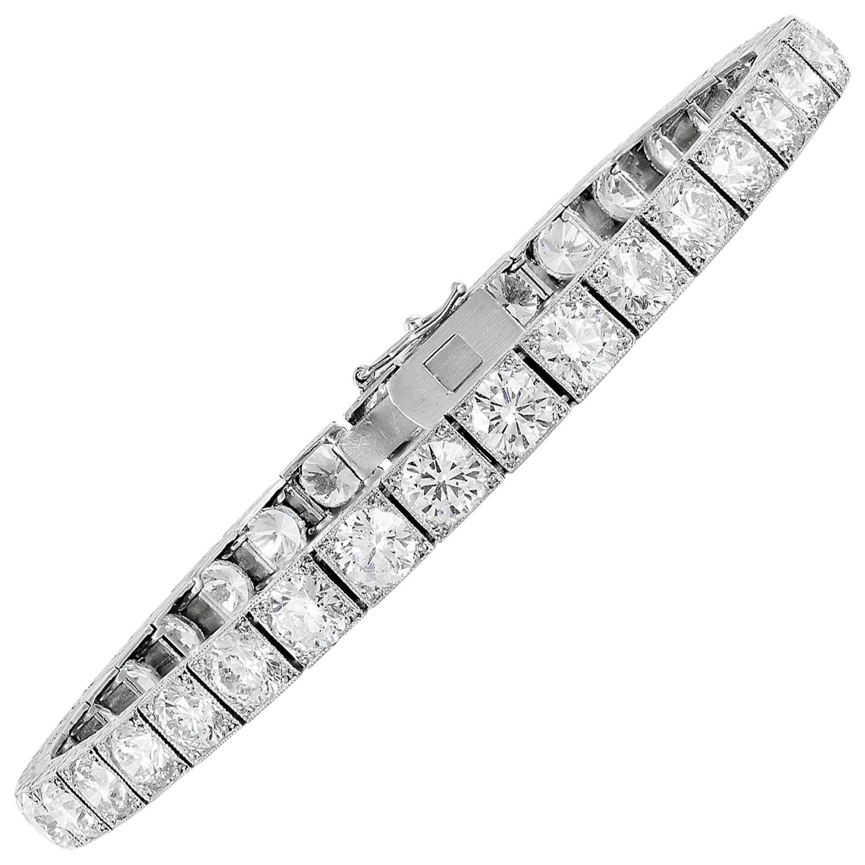14.00 Carat  Diamond Platinum Block Bracelet For Sale