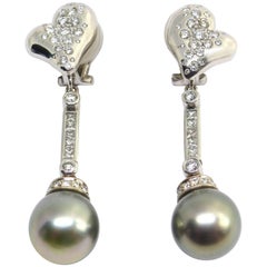 Earrings in White Gold with 2 Thaiti Pearl and Diamonds. 
