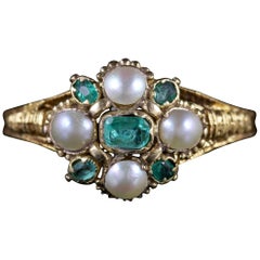 Antique Georgian Emerald Ring 18 Carat Gold Pearl, circa 1800