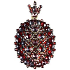 Antique Victorian Bohemian Garnet Locket 18 Carat, circa 1880