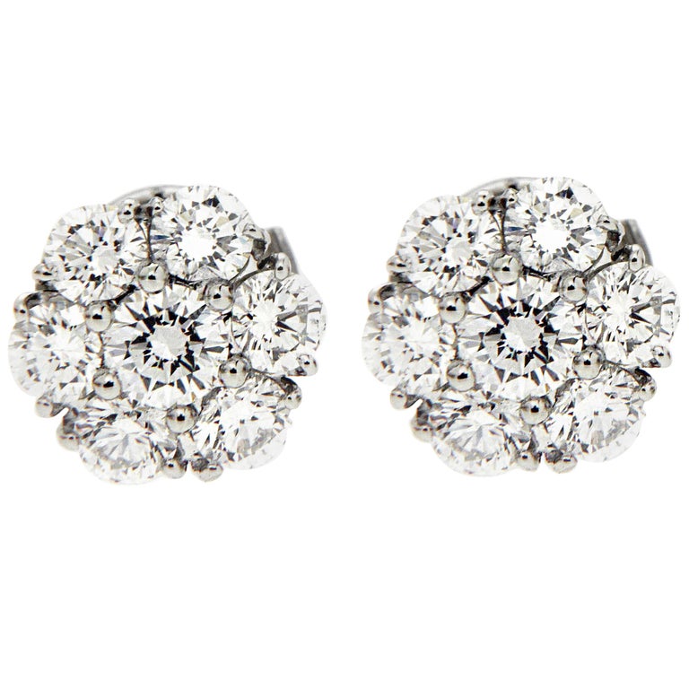 Valentin Magro Floral Diamond Cluster Platinum Earrings For Sale at 1stdibs