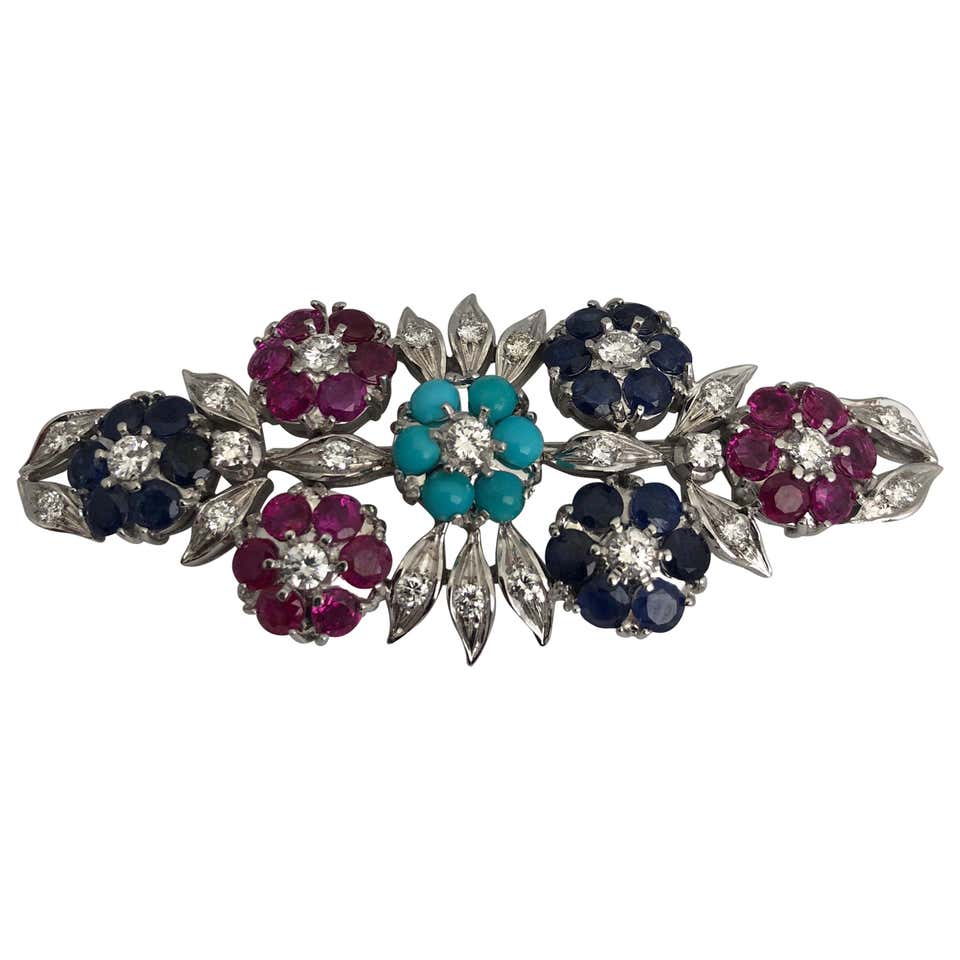 White Gold and Diamonds Brooch For Sale at 1stDibs