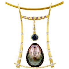 Robin Waynee Faceted Pearl Pendant 18 Karat Gold, Tahitian Pearl, Garnet Diamond