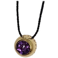 Artistic Cut Amethyst Gold Pendant, Atelier Munsteiner, Wagner Collection