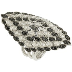 Yvonne Leon's Set of 3 Rings in 18K White Gold with Diamonds and Black Diamonds