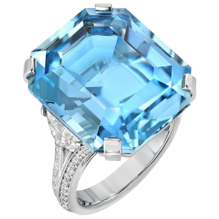 Aquamarine Ring Emerald Cut 20.37 Carats Brazil For Sale