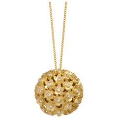 Wendy Brandes Daisy Flower Perfume Mechanical Locket Diamond and Gold Necklace