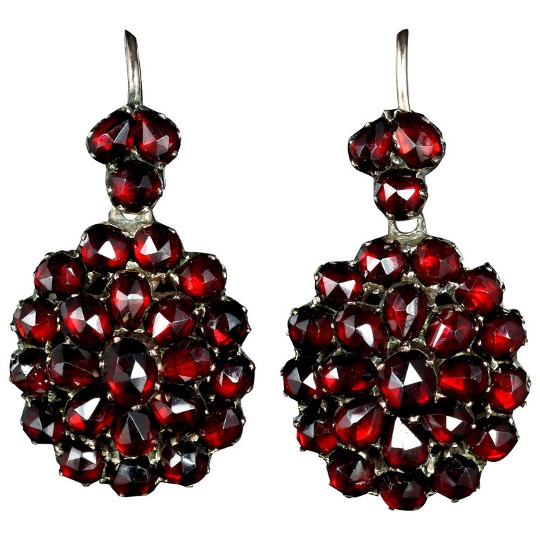 Antique Victorian Bohemian Garnet Earrings Gold Circa 1880 For Antique Victorian Bohemian Garnet Earrings Gold Circa 1880 For