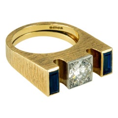 Andrew Grima Diamond Sapphire and 18 Karat Yellow Gold Ring 1977