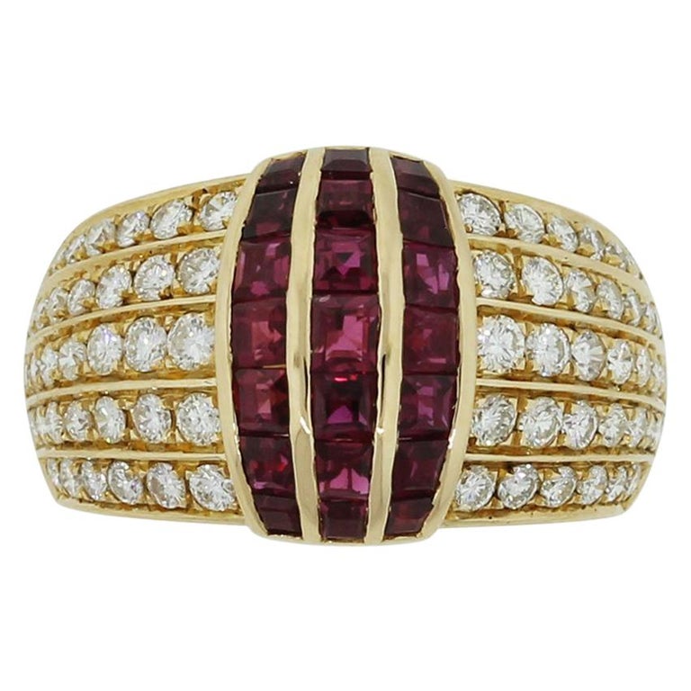 Ruby and Diamond Gold Flower Cocktail Ring For Sale at 1stdibs