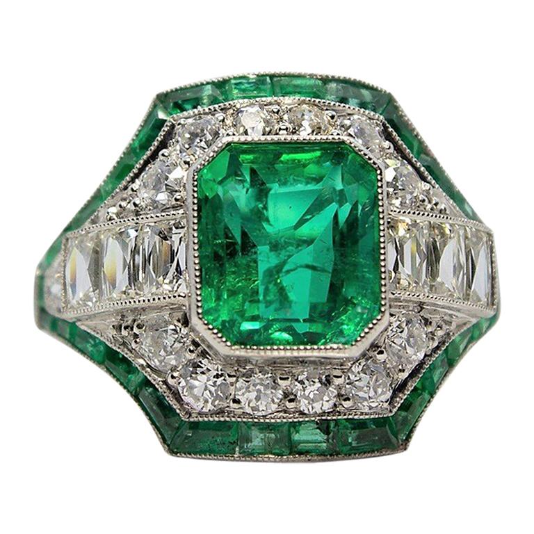 Estate Vintage Antique Platinum Art Deco Columbian Emerald and Diamond Ring