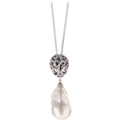 Natural Pearl Pendant Necklaces
