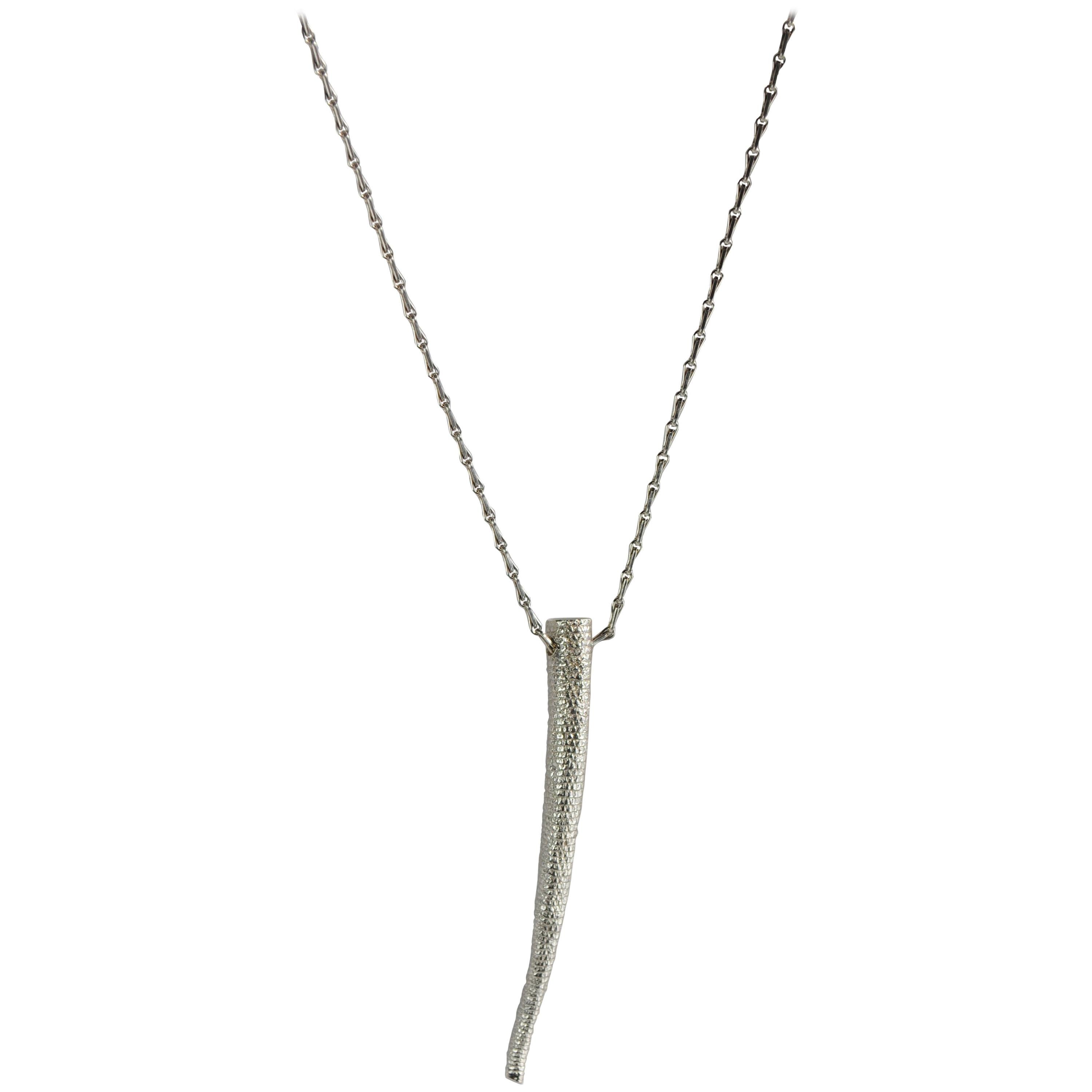 18 Karat Solid White Gold Rat Tail Textured Pendant Necklace  For Sale