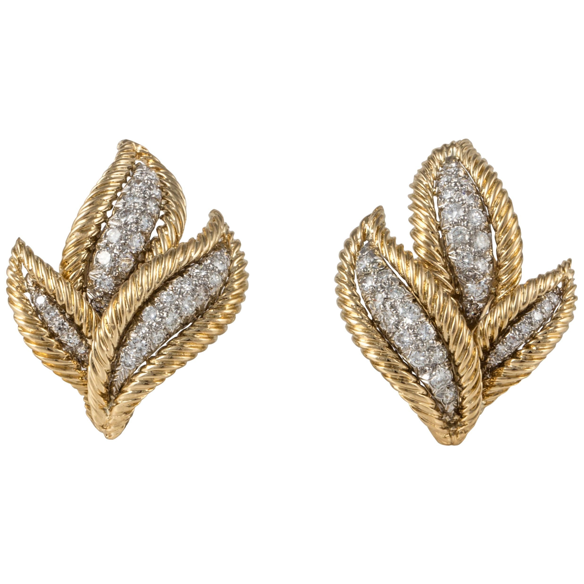 David Webb Diamond Earrings in 18K Gold