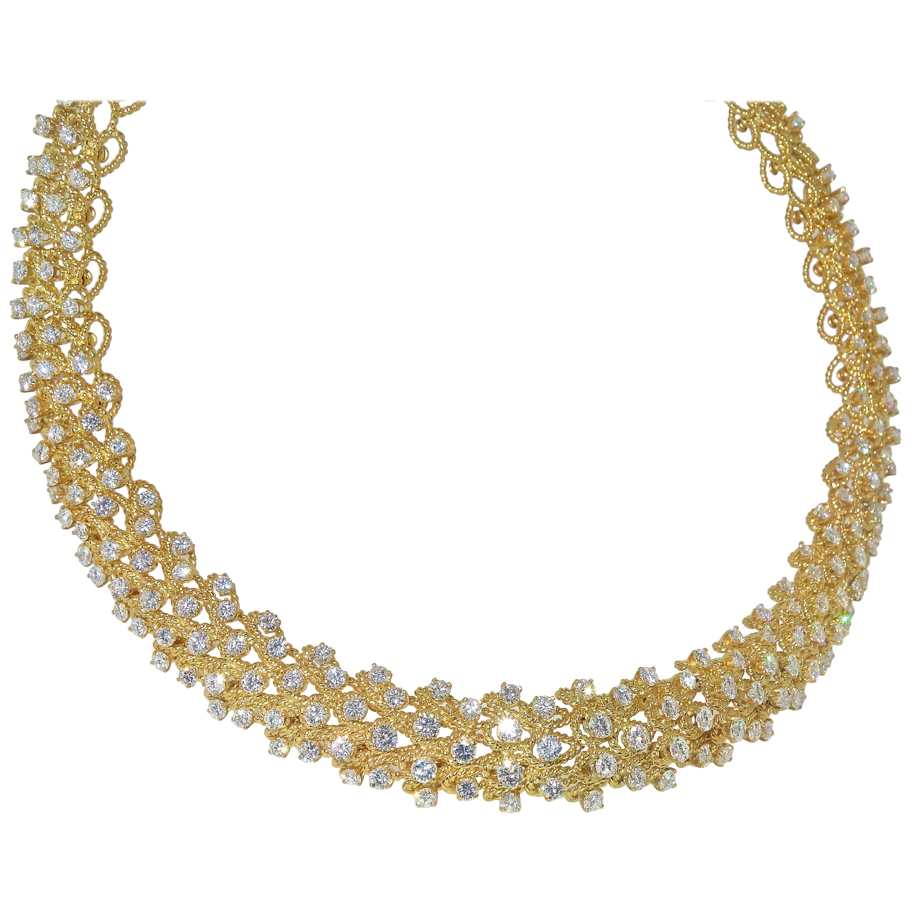 18K Gold Wreath of Diamond Necklace.