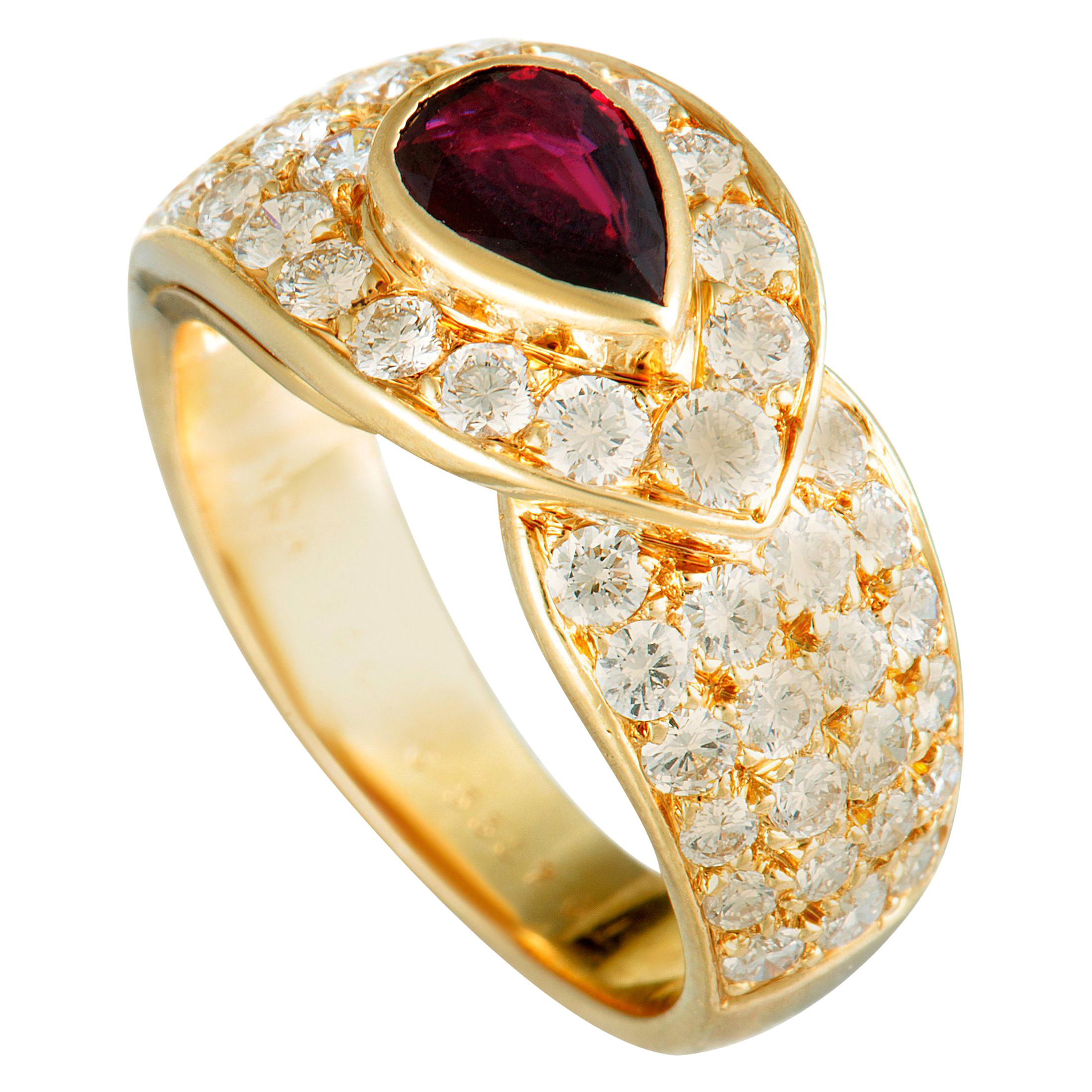 Van Cleef & Arpels Vintage Diamond and Ruby Yellow Gold Band Ring