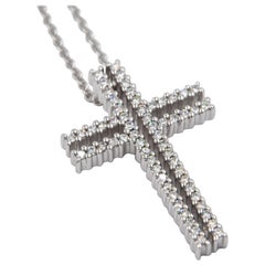 18 Karat White Gold White Diamonds Garavelli Cross Pendant Necklace