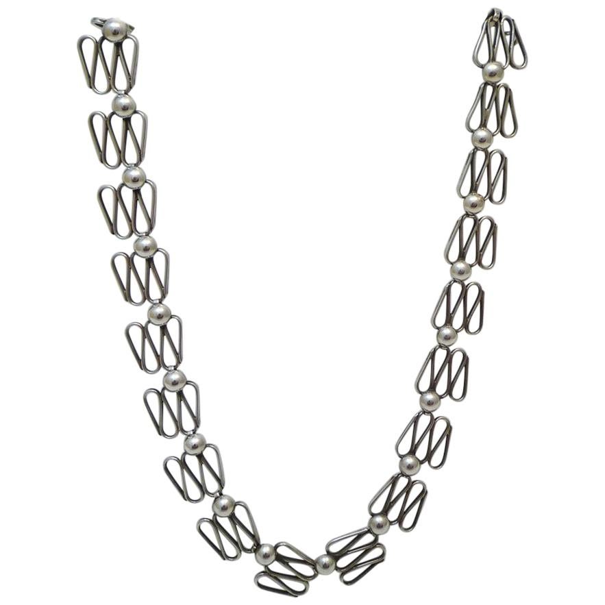 Design Necklace in Silver Scandinavia