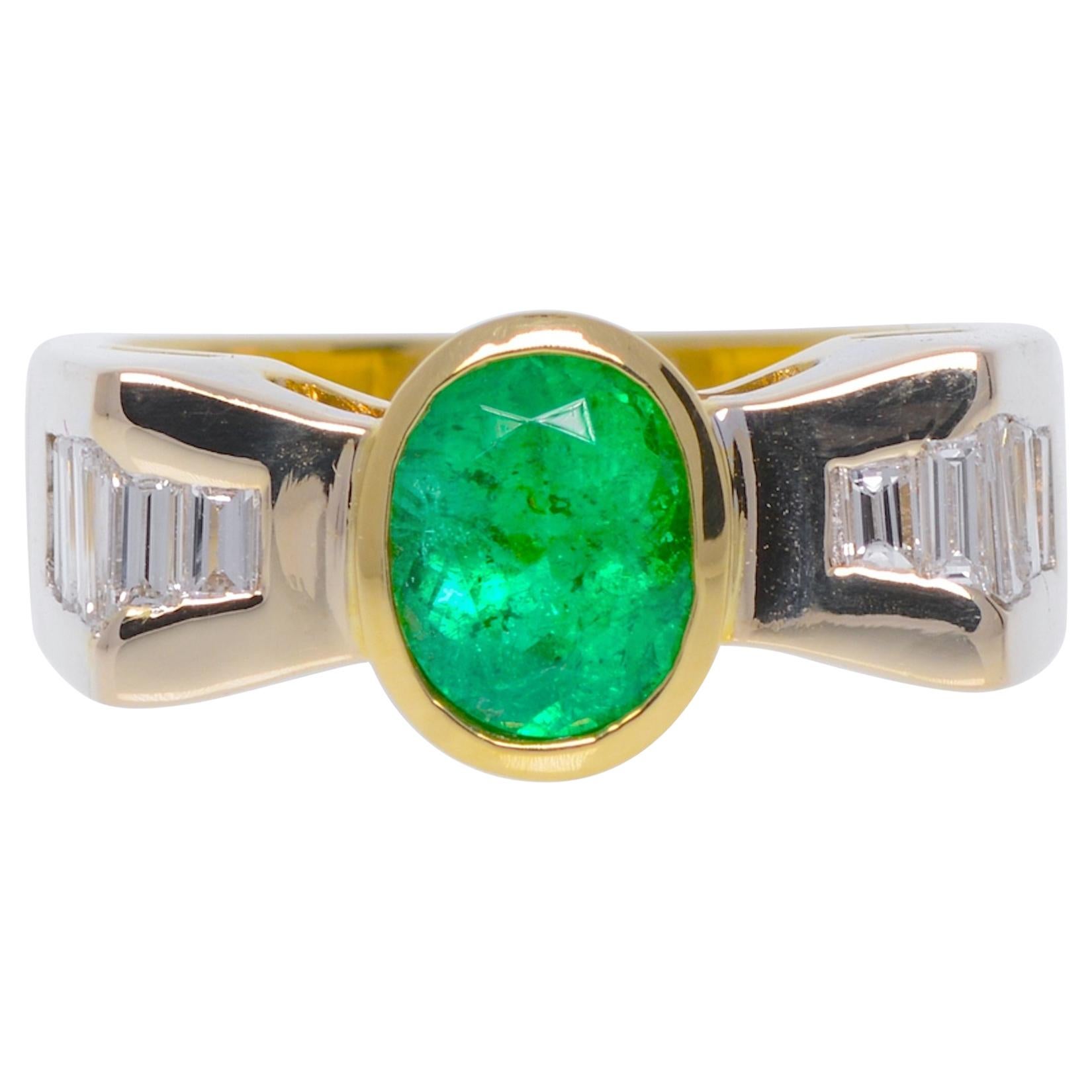 Estate 1.5 Carat Emerald and Diamond Ring 18 Karat Yellow Gold