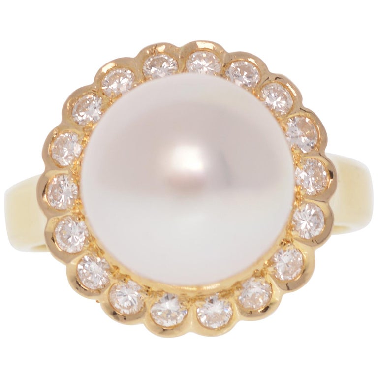 Pearl Halo Ring with Diamonds Yellow Gold 18 Karat For Sale at 1stdibs